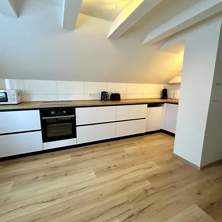 Helle 2-zimmer Mit 4 Betten, Naehe Innenstadt In Ruhiger Lage Апартаменты Люнен